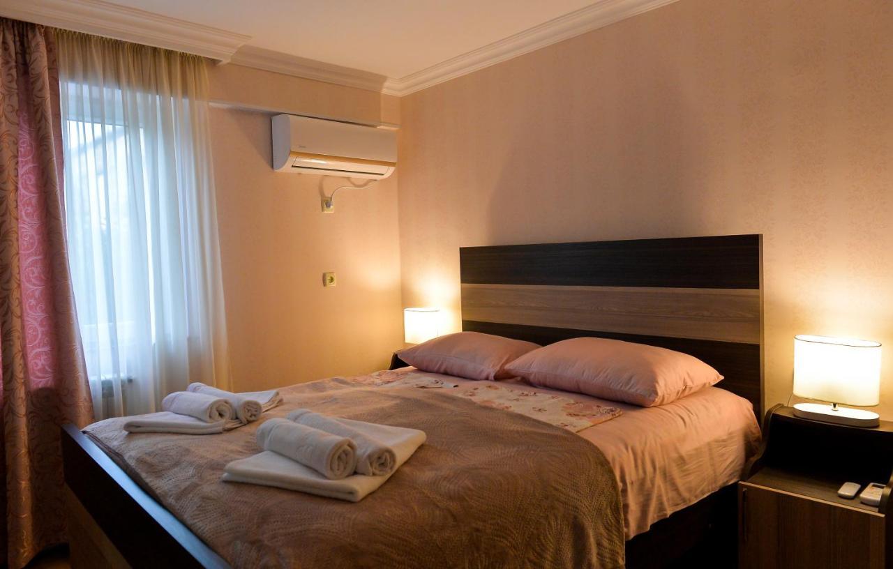 Cozy House Hotell Kutaisi Eksteriør bilde