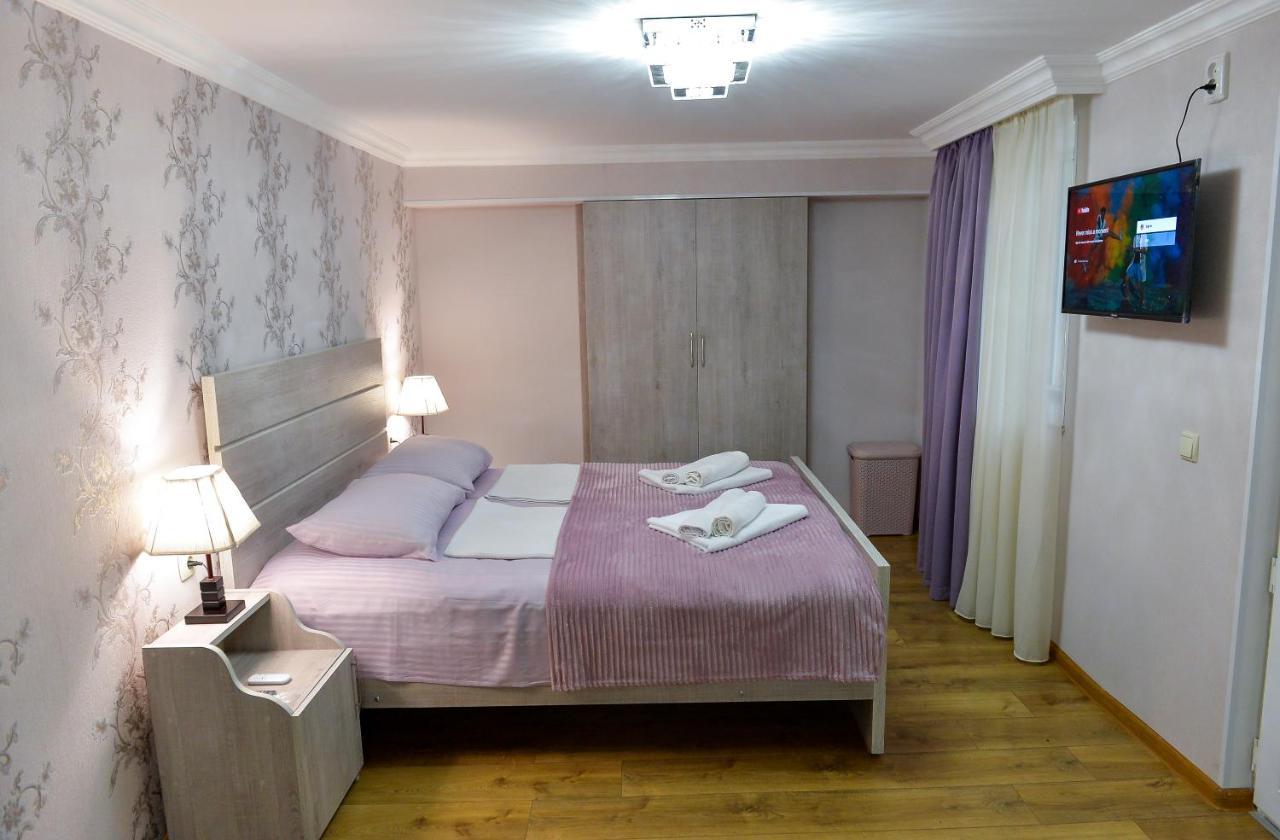 Cozy House Hotell Kutaisi Eksteriør bilde